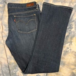 Levi’s slight curve skinny boot size 30 jeans